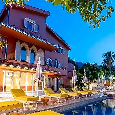 Yonca Anjelika 4*